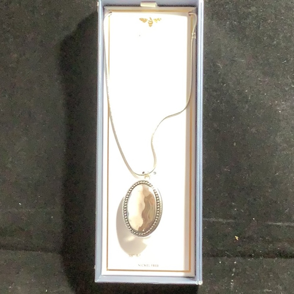 Silver Locket - Picture 1 of 3